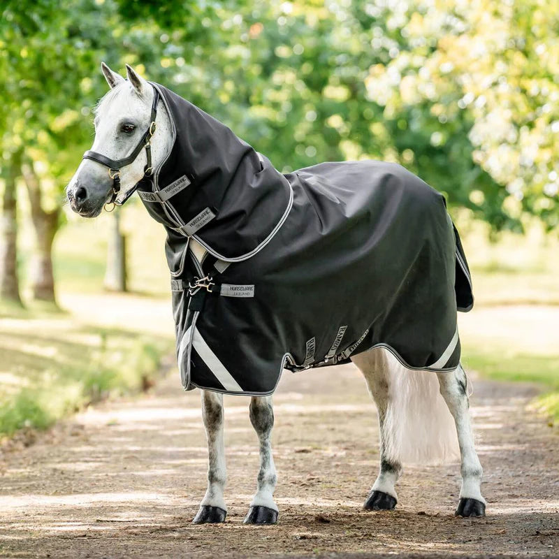 Rambo Supreme Turnout Medium 250g by Horseware