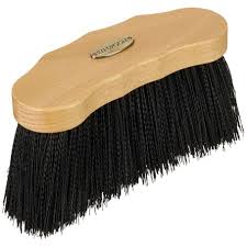 Ezi-Groom Premium Dandy Brush by Shires